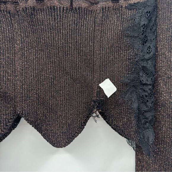 RTR Elliatt Cassie Lace-Trimmed Metallic Ribbed Knit 3/4 Sleeve Top Sz L‎ - Picture 7 of 10